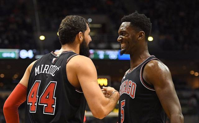 马雷斯卡摸到了弗里克的软肋，切尔西就从巴萨后腰线通向胜利（马雷斯卡抓住弗里克要害，切尔西沿巴萨后腰打开胜利之门）