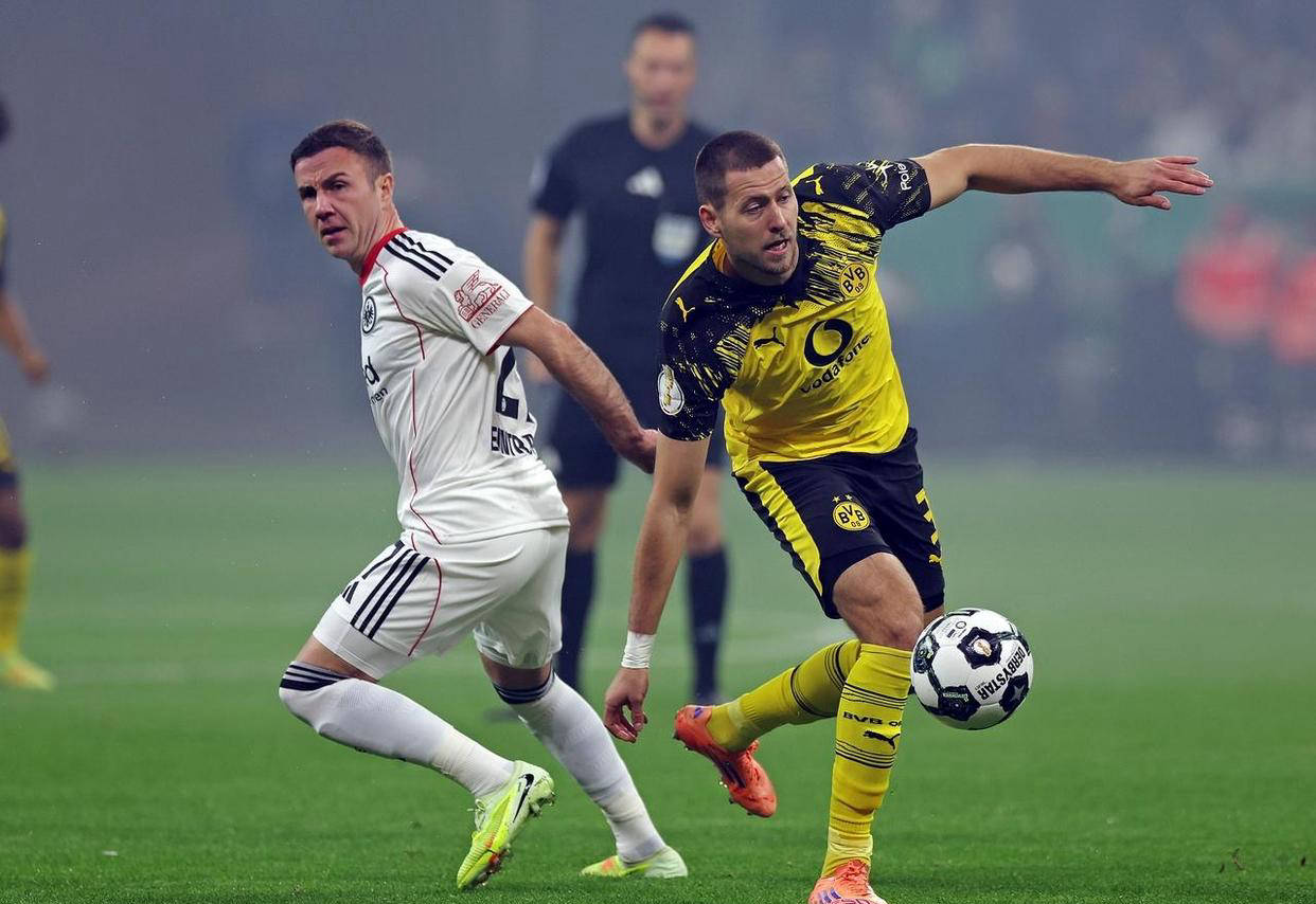 阿莫林：多尔古需要提升决策能力，会在必要的时候派梅努上场（阿莫林：多尔古仍需提升决断力，必要时将启用梅努）