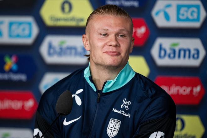 迪巴拉：如今人们太多时间对着屏幕，我们应该多去户外看看（迪巴拉建议：放下屏幕，去户外走走）