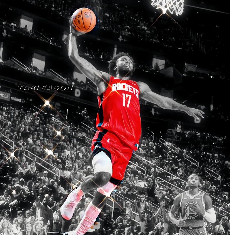 半场战报：比利亚雷亚尔1-0赫塔费，布坎南建功（半场：比利亚雷亚尔1-0领先赫塔费，布坎南破门）