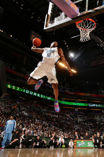 恩佐vs伯恩利全场数据：射门2次进1球，关键传球3次（恩佐对阵伯恩利全场表现：2次射门打进1球，送出3次关键传球）