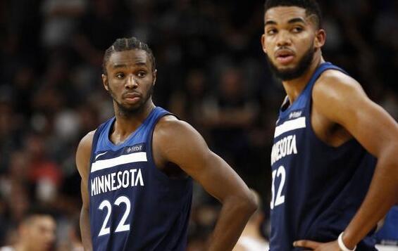 崔永熙：杨瀚森把女友带身边确实压力很大 希望他用实力打破质疑（崔永熙谈杨瀚森携女友随行：压力不小，盼他以实力回应质疑）