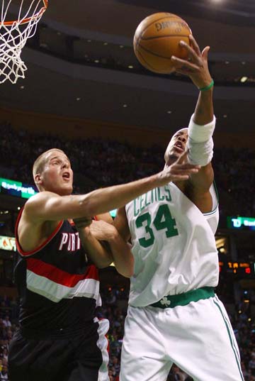 罗体：迪巴拉因伤缺席5场比赛，加斯佩里尼考虑启用多夫比克（罗体：迪巴拉伤缺五战，加斯佩里尼或将启用多夫比克）