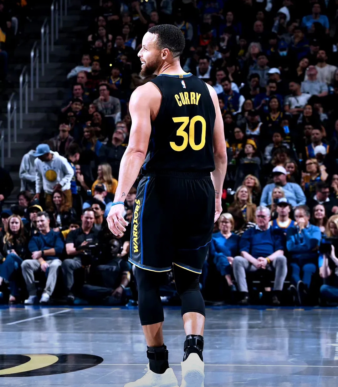 霍芬海姆3-2逆转沃尔夫斯堡，布格尔梅开二度，普罗梅尔传射（霍芬海姆3-2翻盘狼堡：布格尔梅开二度，普罗梅尔传射建功）