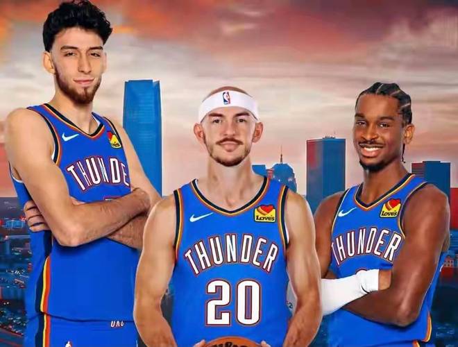 端水？克罗斯评历史最佳11人：C罗、梅西、大罗、小罗均在列（克罗斯评选史上最佳11人：梅西、C罗与大小罗悉数入选）